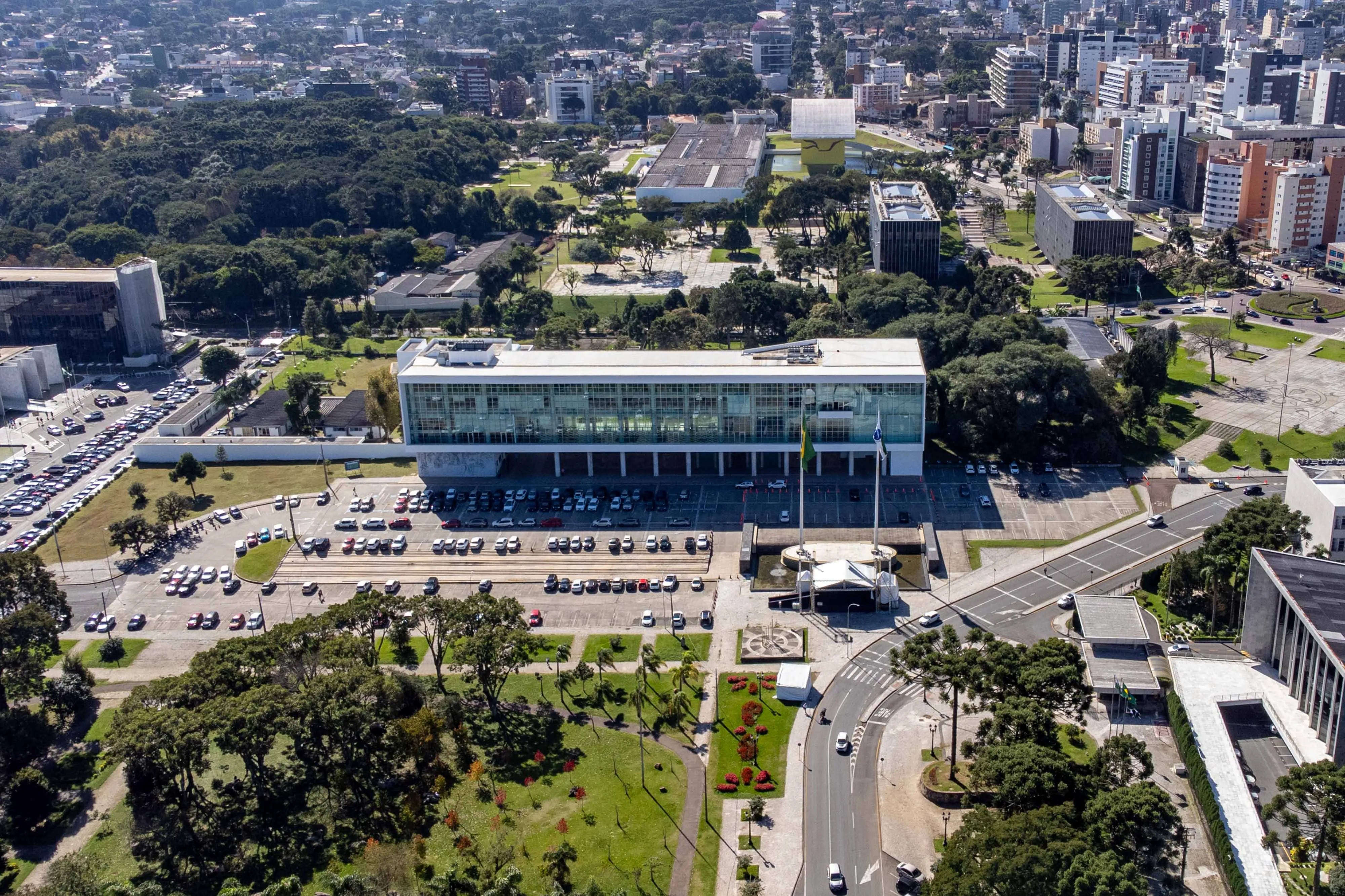 Curitiba, 23 de maio de 2024 - Drone com vista para o Palácio Iguaçu, sede do Poder Executivo do Paraná