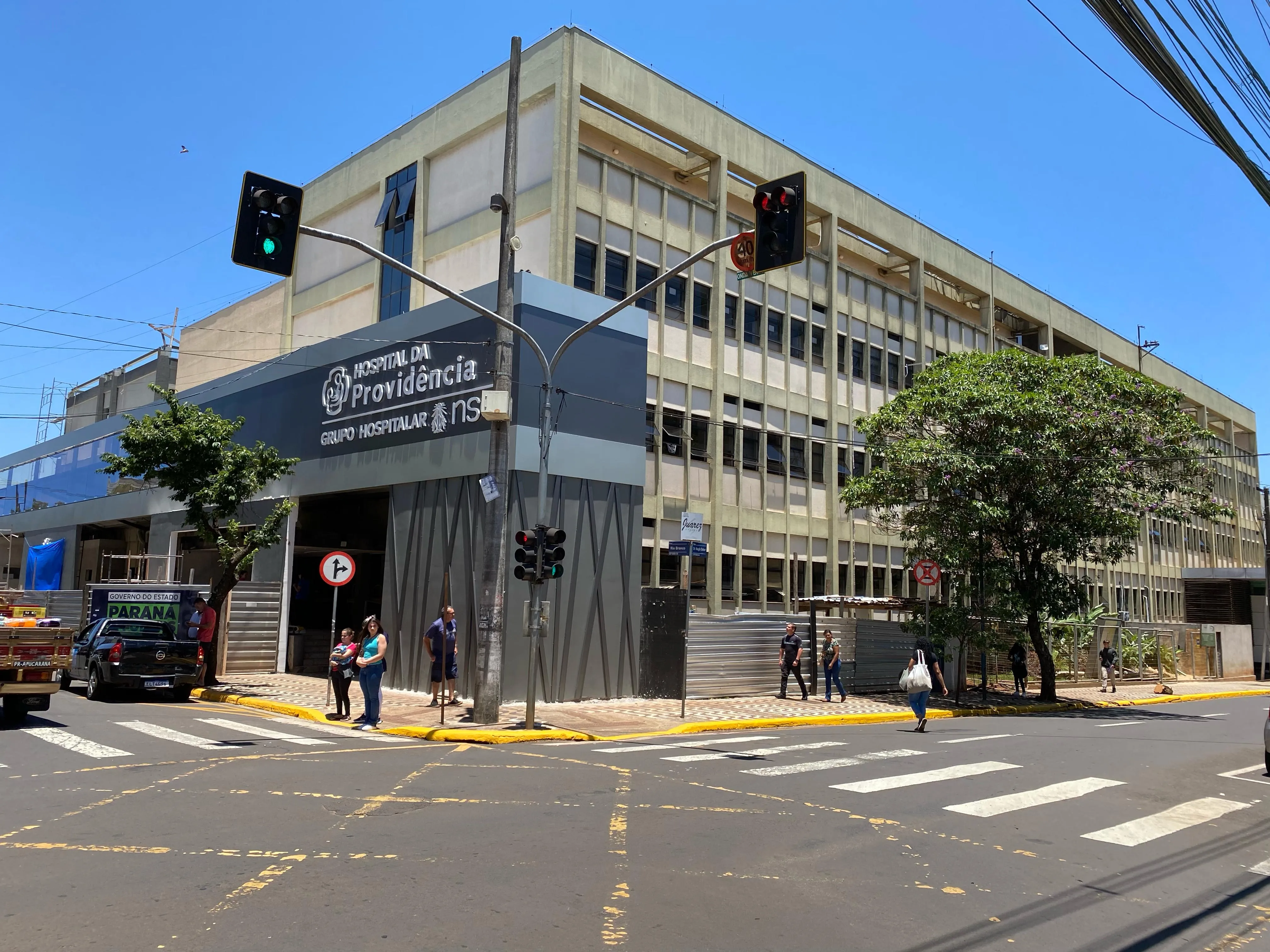 Duas pessoas negam atendimento do hospital nesta madrugada