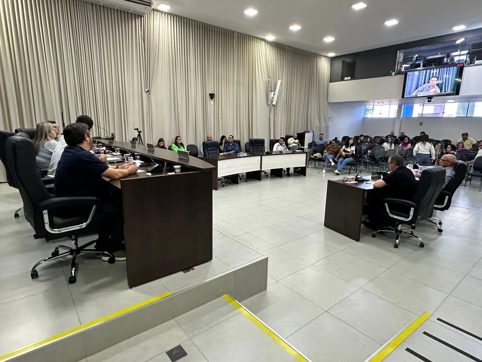 Segundo a vereadora Eliana Rocha, uma nova sessão extraordinária deve ser marcada