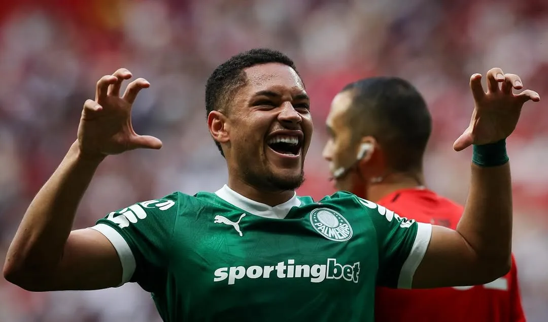 Vitor Roque, do Palmeiras