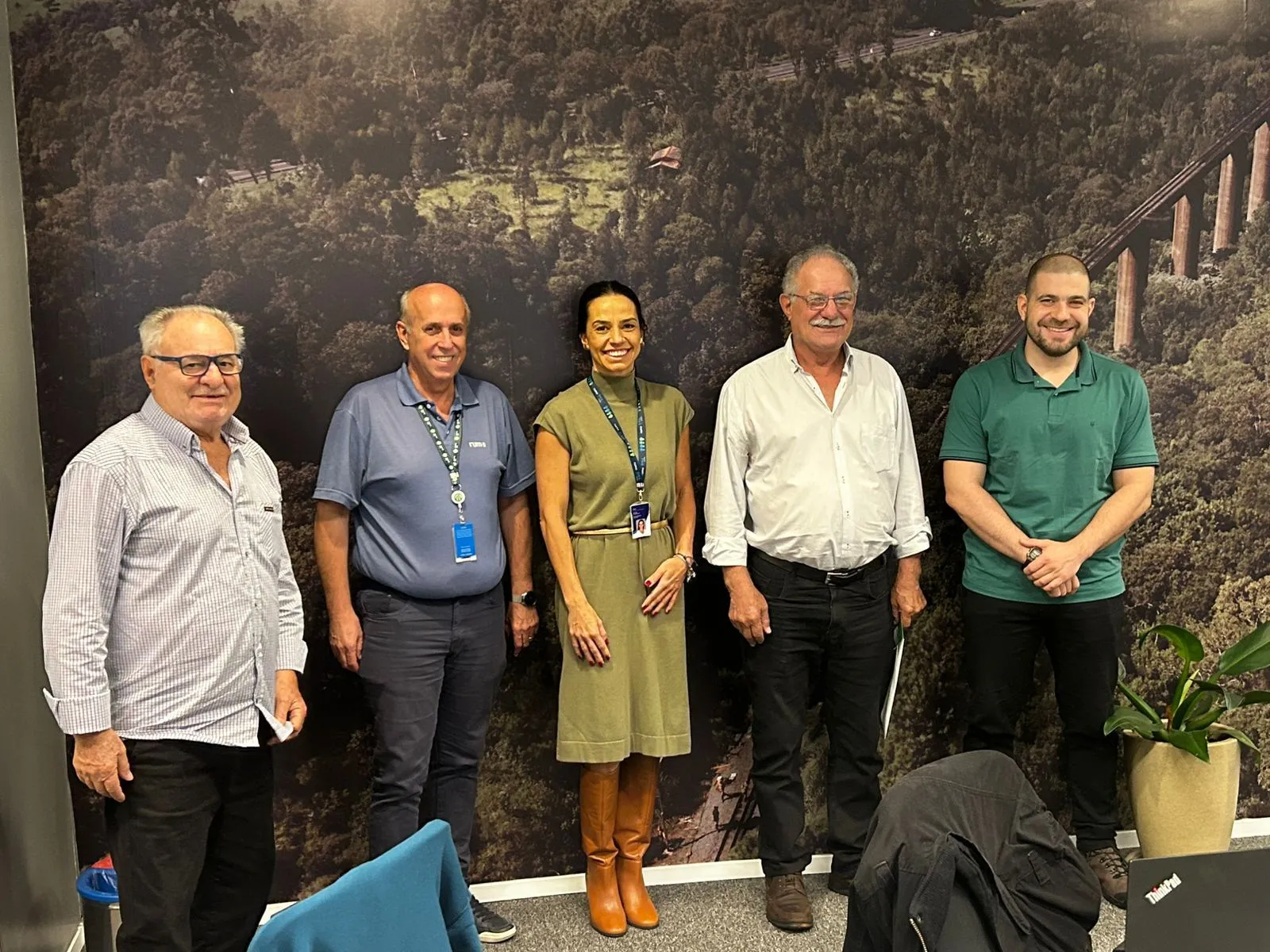 Reunião realizada na quarta-feira (06) em Curitiba