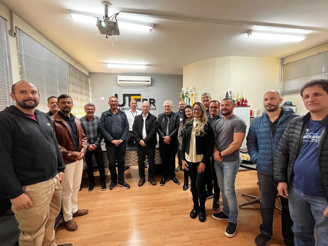 Encontro foi realizado no gabinete da reitoria da UTFPR