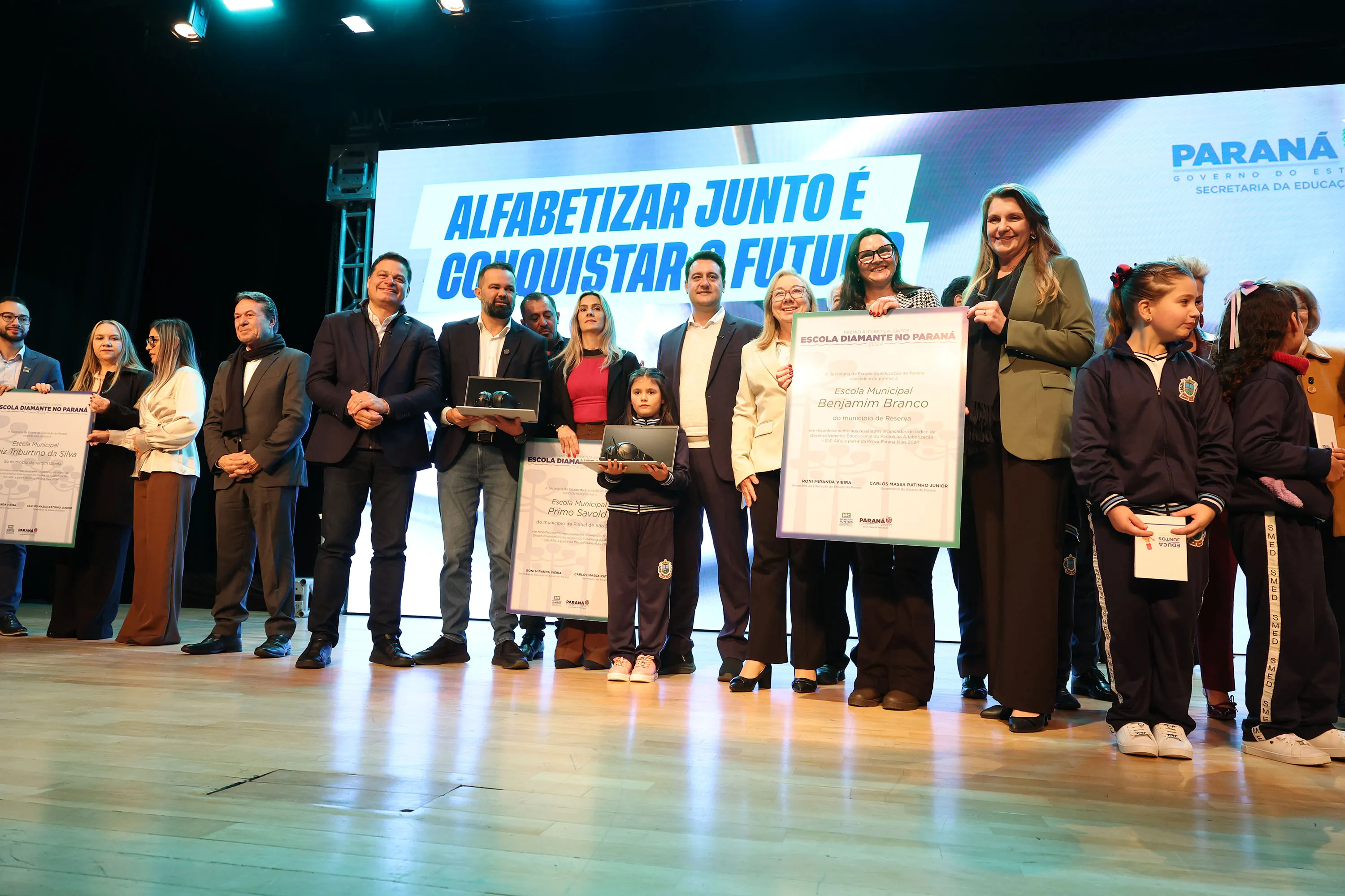 Ratinho Junior destacou que o avanço na educação do Estado, que passou de sétimo para primeiro lugar no Índice de Desenvolvimento da Educação Básica (Ideb)