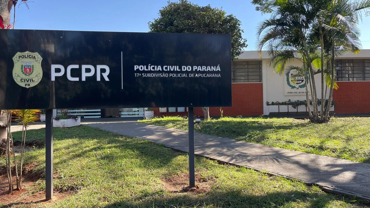 Quando o Samu chegou ao local, o homem entrou em um veículo, pegou um taco de beisebol e avançou em direção aos socorristas