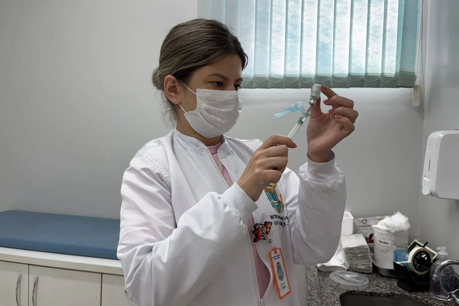 Os casos de SRAG concentram-se nos extremos de idade, ou seja, nos menores de 6 anos e nos maiores de 60 anos