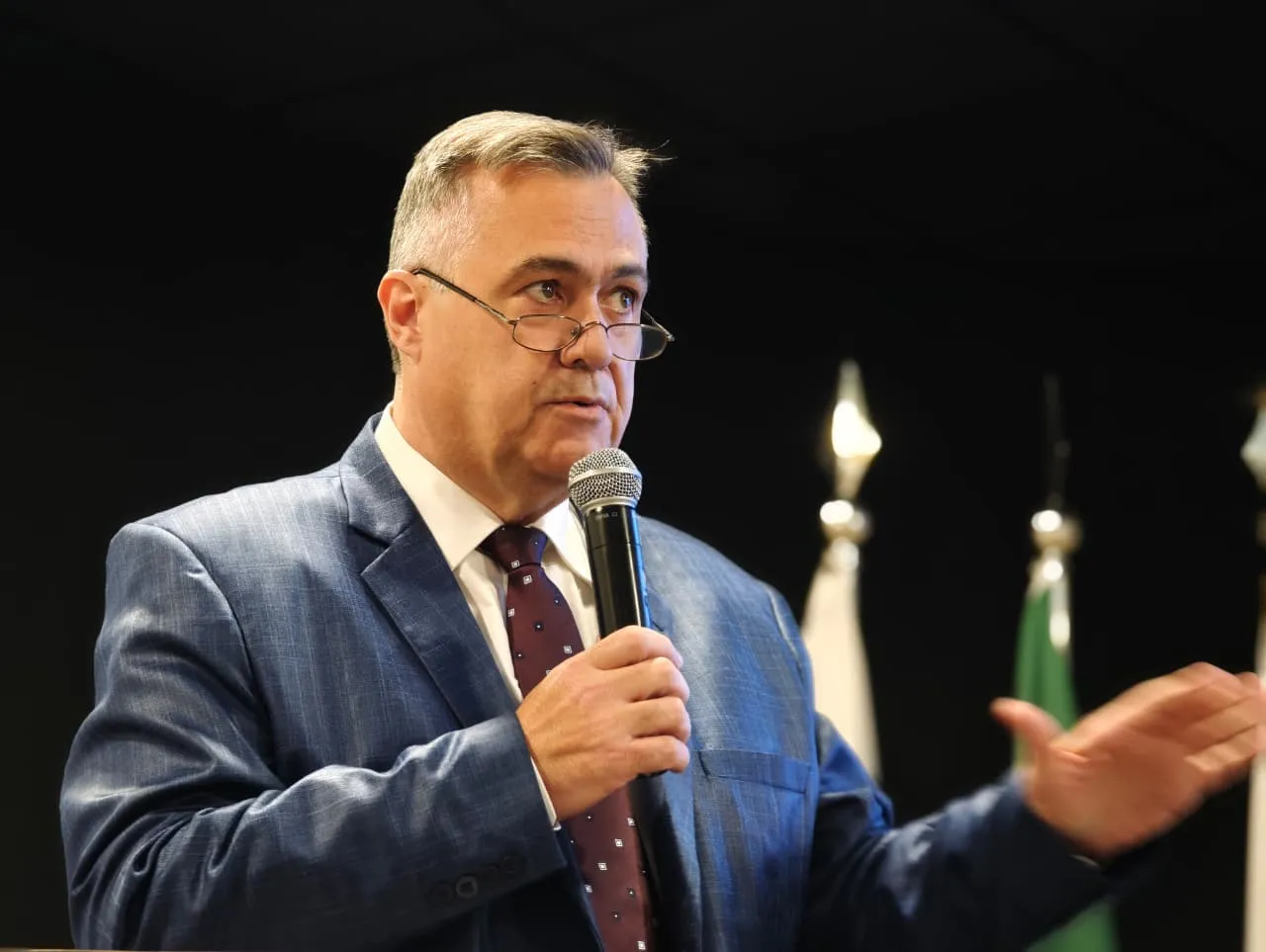 Entre os trechos citados no ofício encaminhado por Beto Preto estão a PR-445 e a BR-369