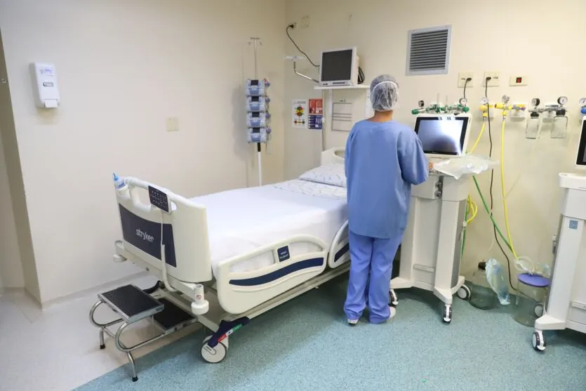 Taxa de ocupação nas alas adultas dos hospitais está caindo com o aumento da cobertura vacinal