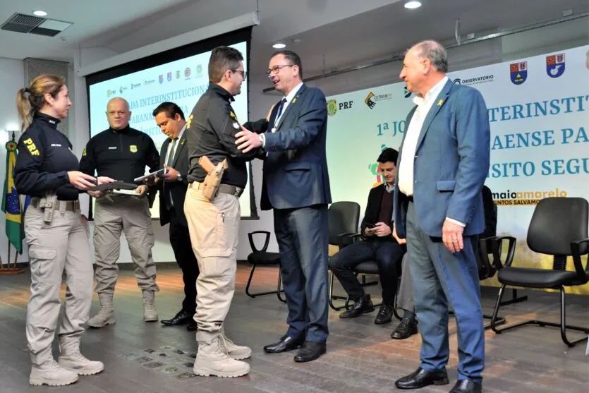 Detran e PRF assinam termo de cooperação para compartilhamento de dados -