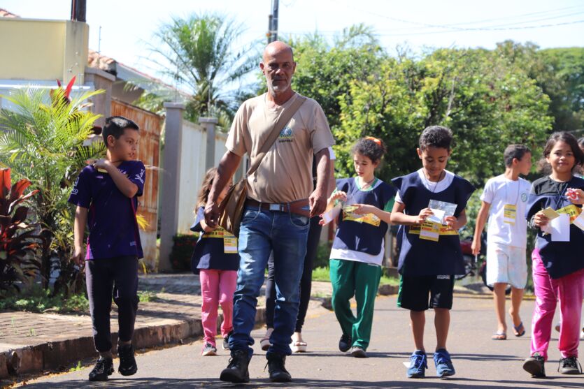 Tribuna do Norte – Kinderagenten arbeiten in Ivapora gegen Dengue-Fieber
