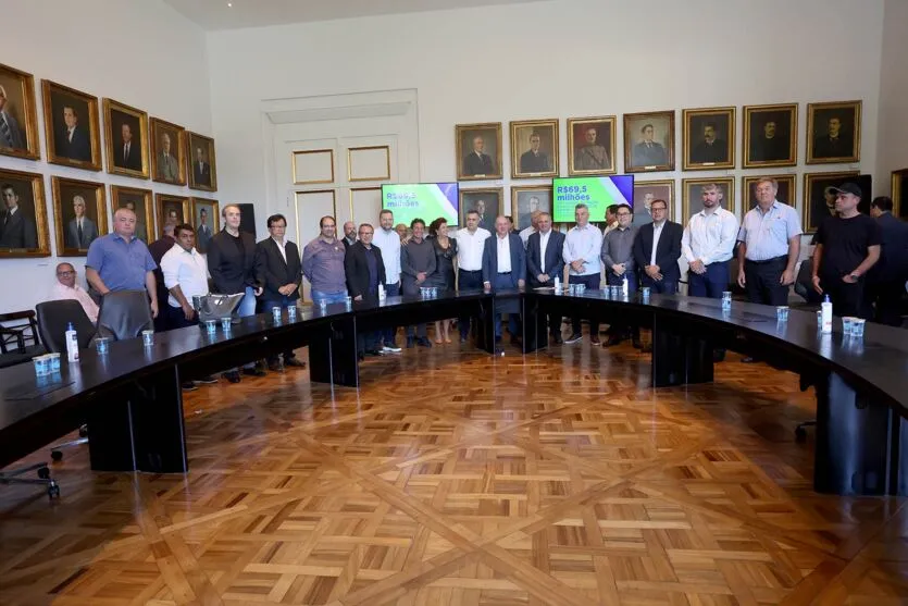O Governo do Estado confirma nesta terça-feira (24) a liberação de R$ 69,5 milhões em investimentos para a saúde dos municípios da Região do Vale do Ivaí (16ª Regional de Saúde de Apucarana e 22ª Regional de Saúde de Ivaiporã).
Foto Gilson Abreu/Aen