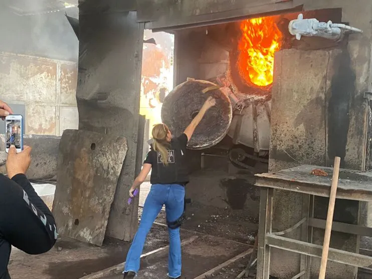 Tabletes e pés de maconha, crack e cocaína foram destruídos