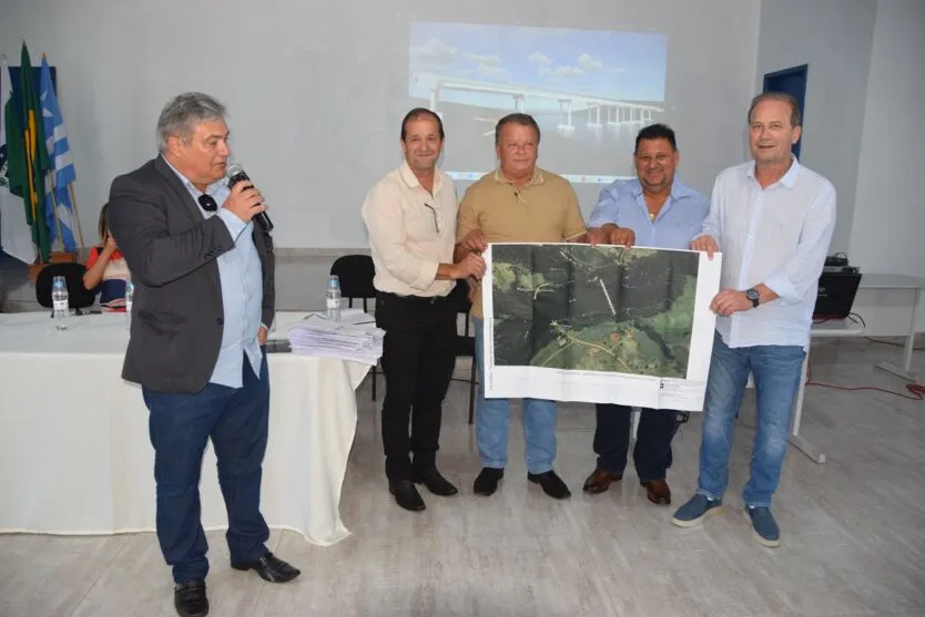 Prefeitos receberam projeto executivo da nova ponte