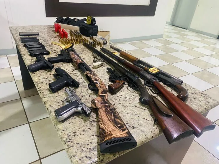 Armas apreendidas nesta noite