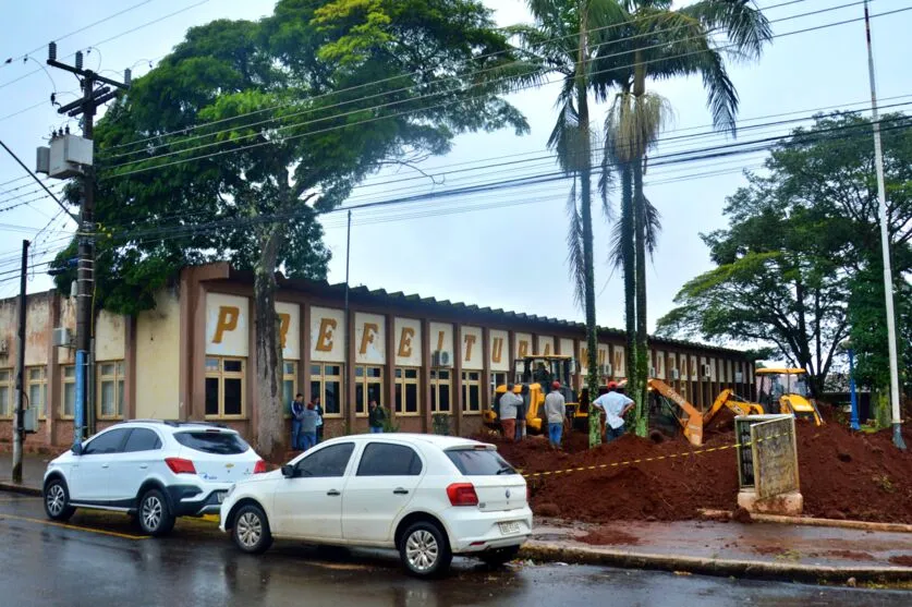 Máquinas trabalham no espaço
