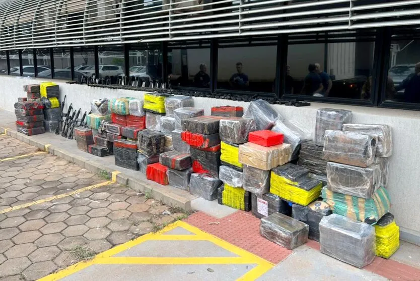 Ação conjunta resulta na apreensão de mais de 80 armas e duas toneladas de drogas -