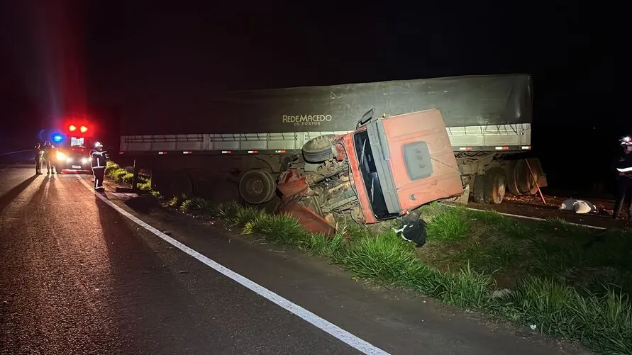O motorista teve ferimentos leves