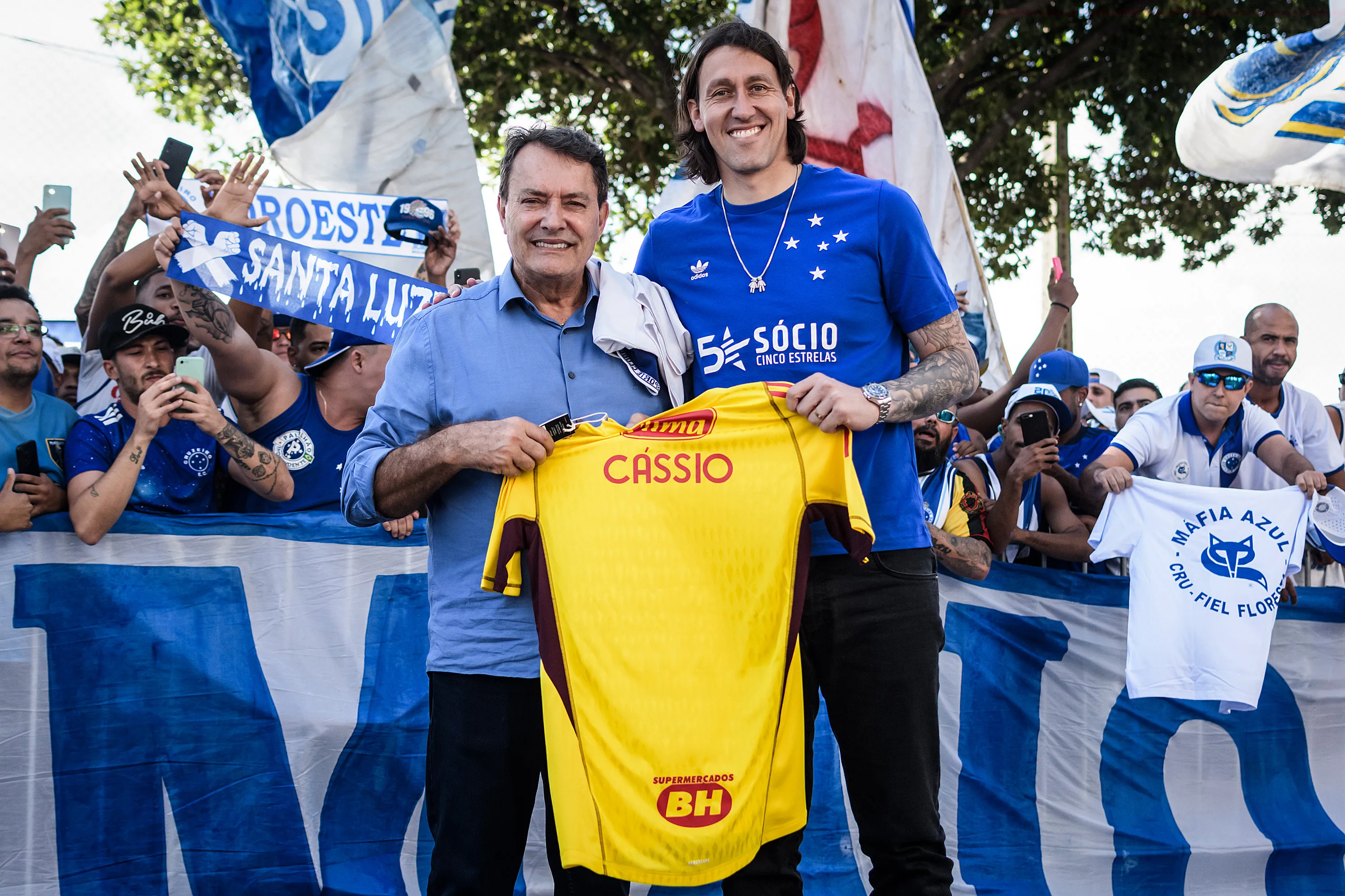 Chegada do goleiro Cássio, na Toca da Raposa 2, em Belo Horizonte. Foto: Gustavo Aleixo/Cruzeiro IMPORTANTE: Imagem destinada a uso institucional e divulgação, seu uso comercial está vetado incondicionalmente por seu autor e o Cruzeiro Esporte Clube. IMPORTANT: image intended for institutional use and distribution. Commercial use is prohibited unconditionally by its author and Cruzeiro Esporte Clube.