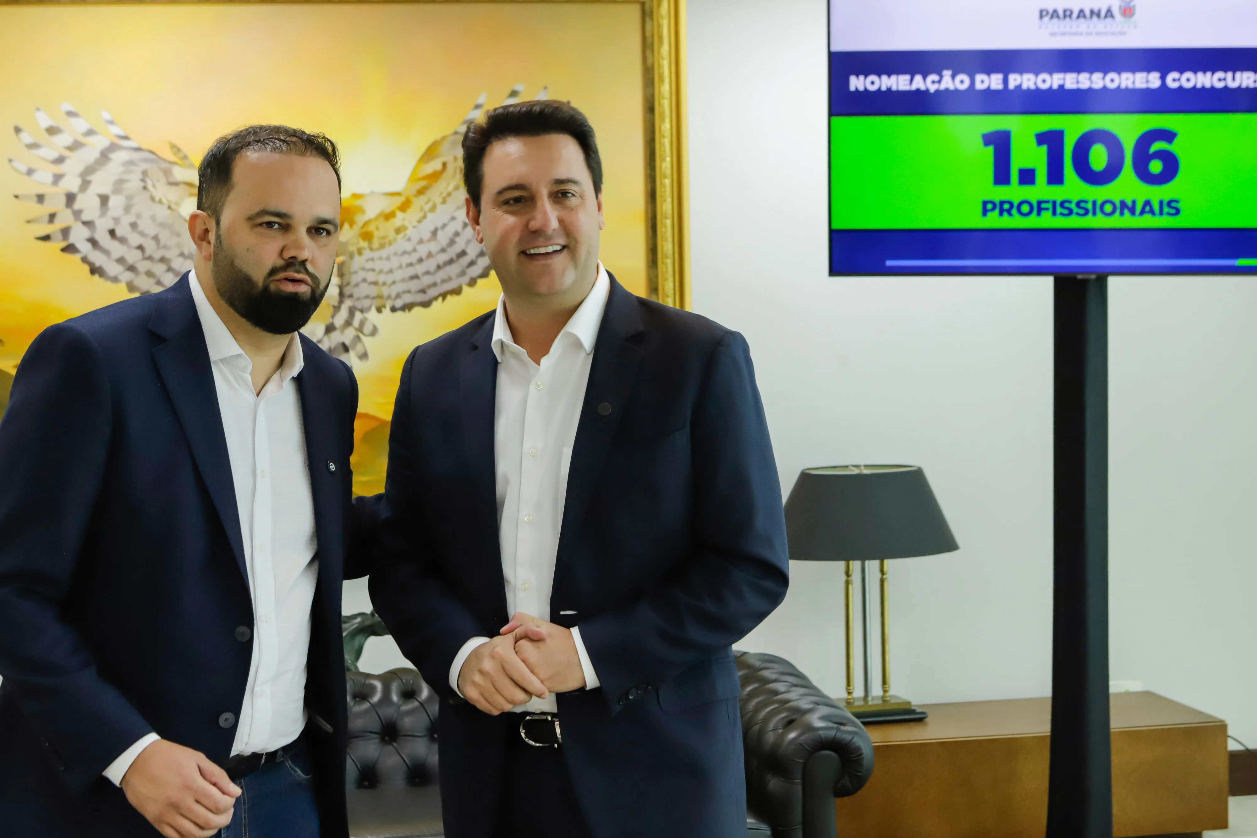 Curitiba, 20 de maio de 2024 - O governador Carlos Massa Ratinho Jr., anunciou, ao lado do secretário de Educação, Roni Miranda, a nomeação de 1.106 profissionais concursados.