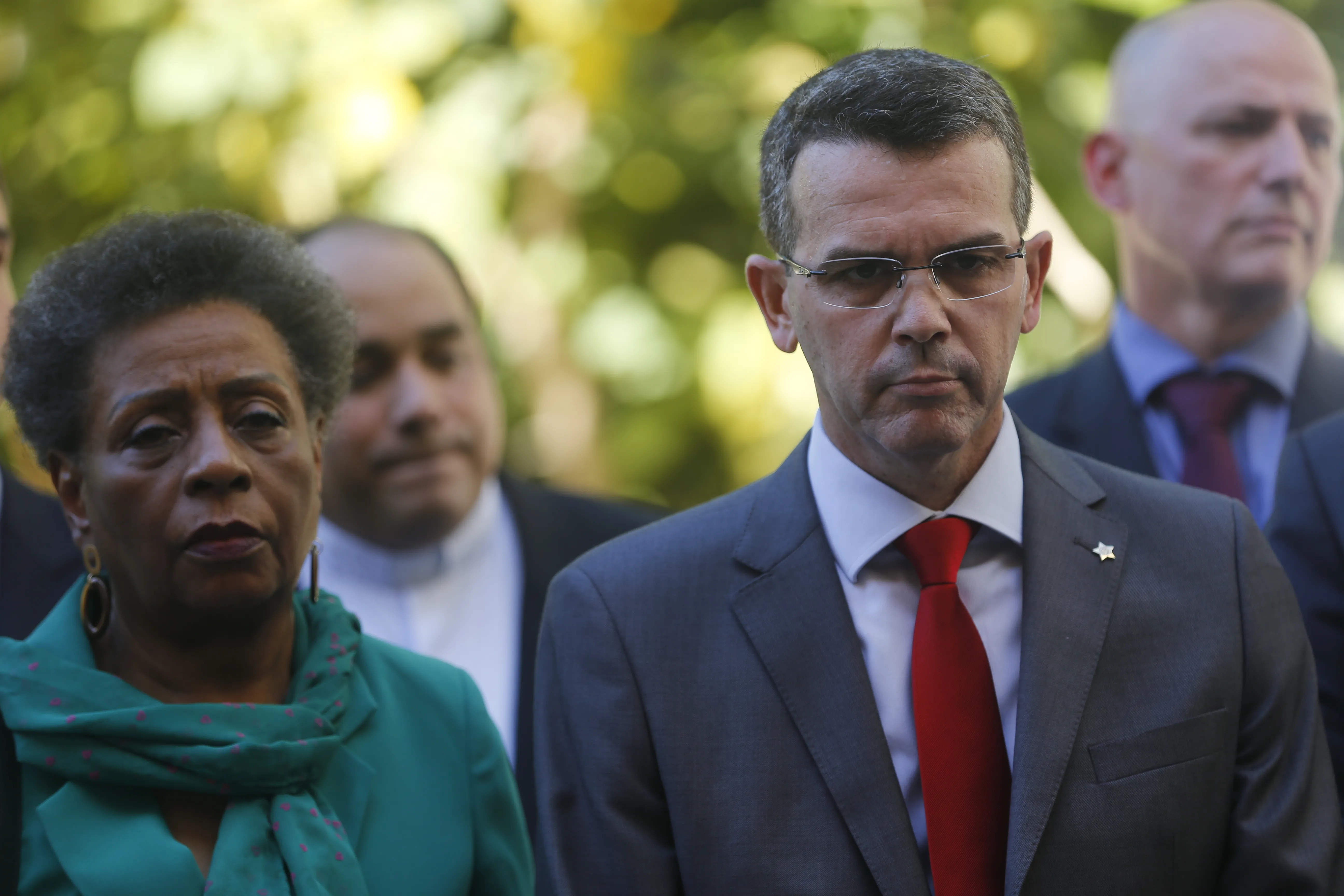 O chefe da Polícia Civil do Estado, delegado Rivaldo Barbosa, e a desembargadora Ivone Ferreira Caetano na  inauguração da Delegacia de Combate a Crimes Raciais e Delitos de Intolerância (Decradi), na Lapa.