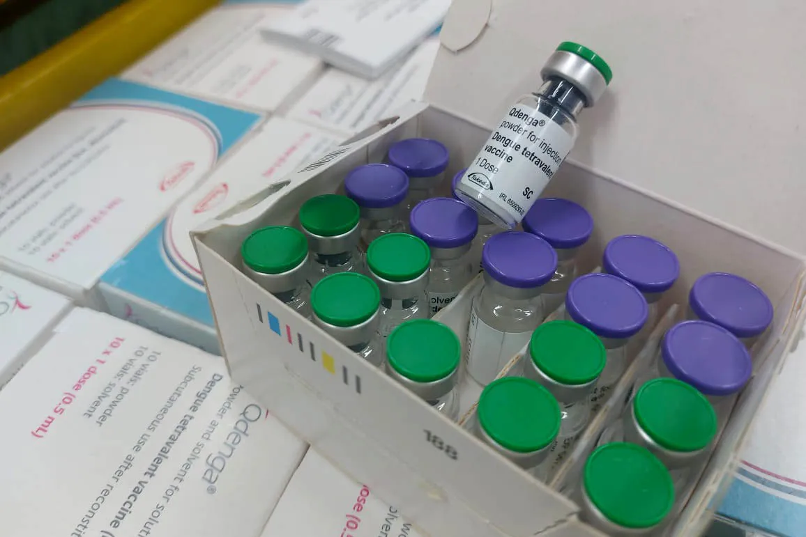 Em menos de 24 horas, vacinas da dengue chegam às regionais de saúde - 17ª Regional de Saúde de Londrina