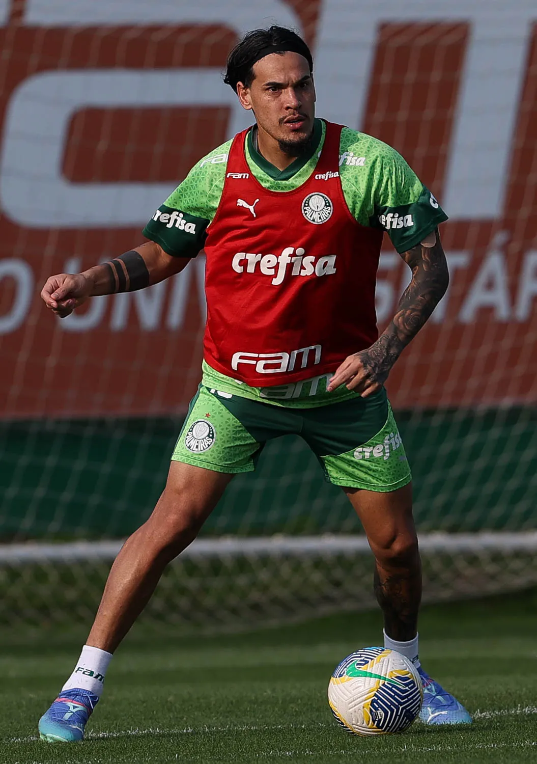 O jogador Gustavo Gómez, da SE Palmeiras, durante treinamento, na Academia de Futebol. (Foto: Cesar Greco/Palmeiras/by Canon)
