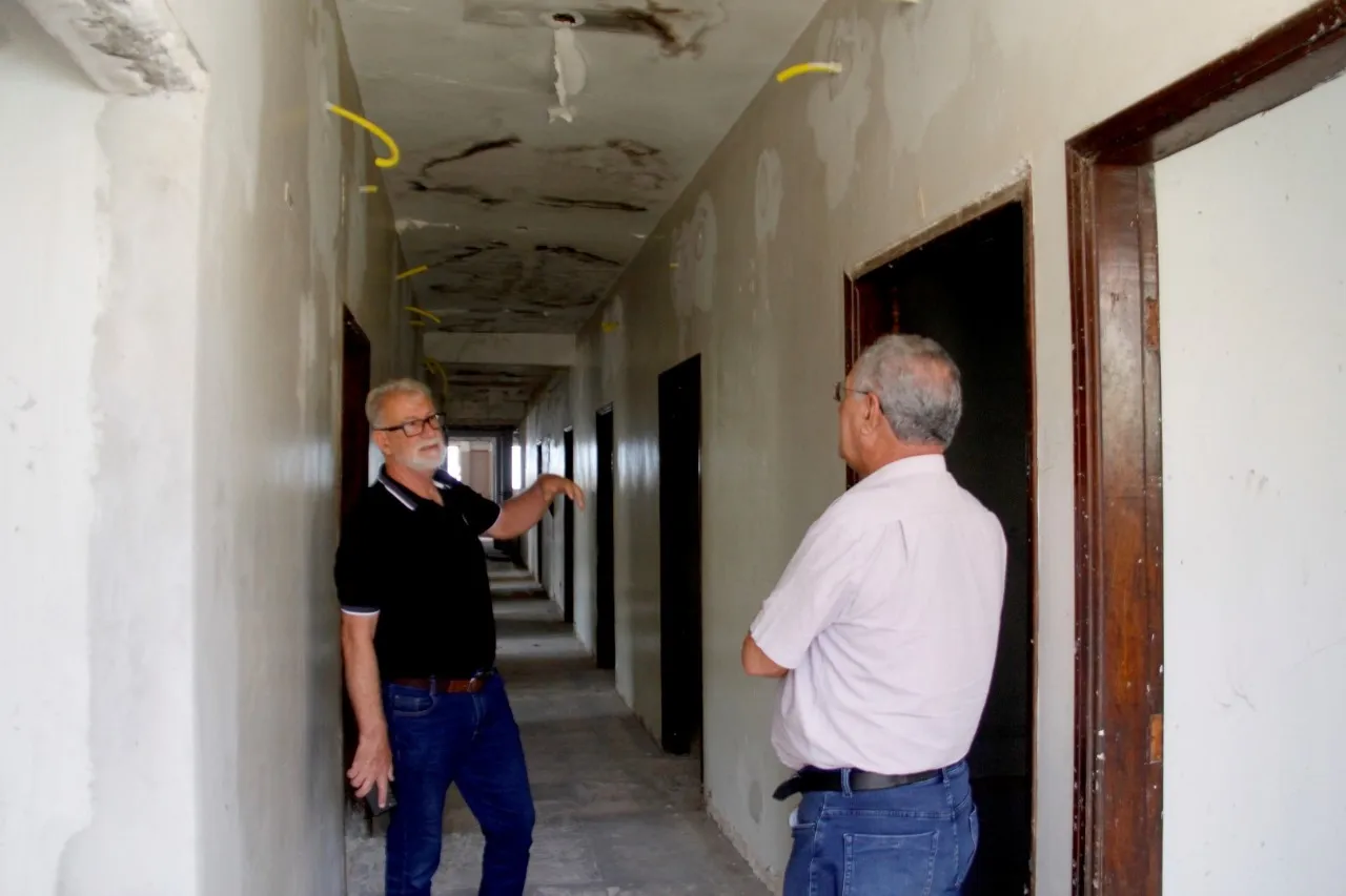 Prefeito Ditão Pupio e vice Inei na obra