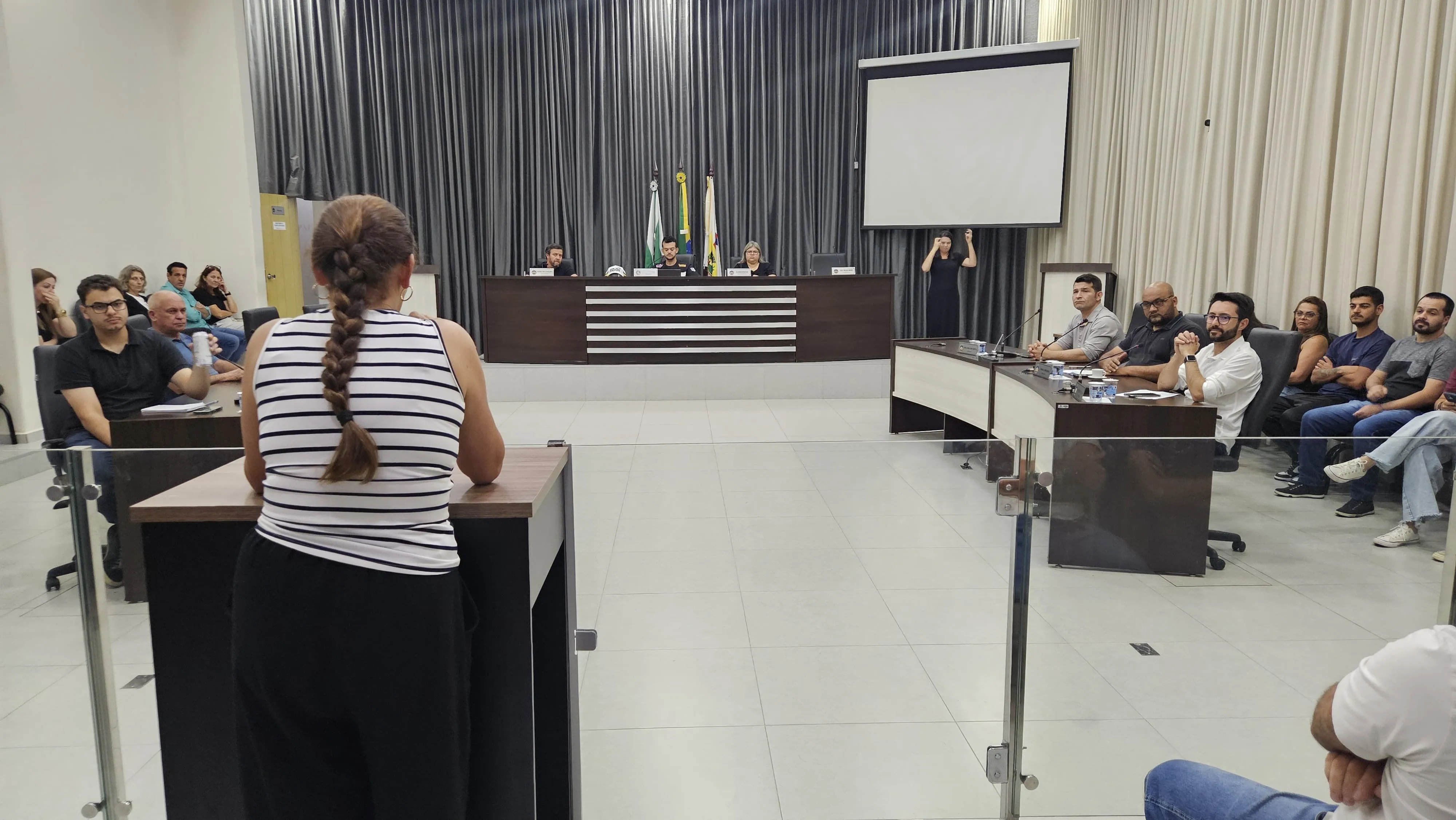 Audiência pública foi realizada na Câmara Municipal