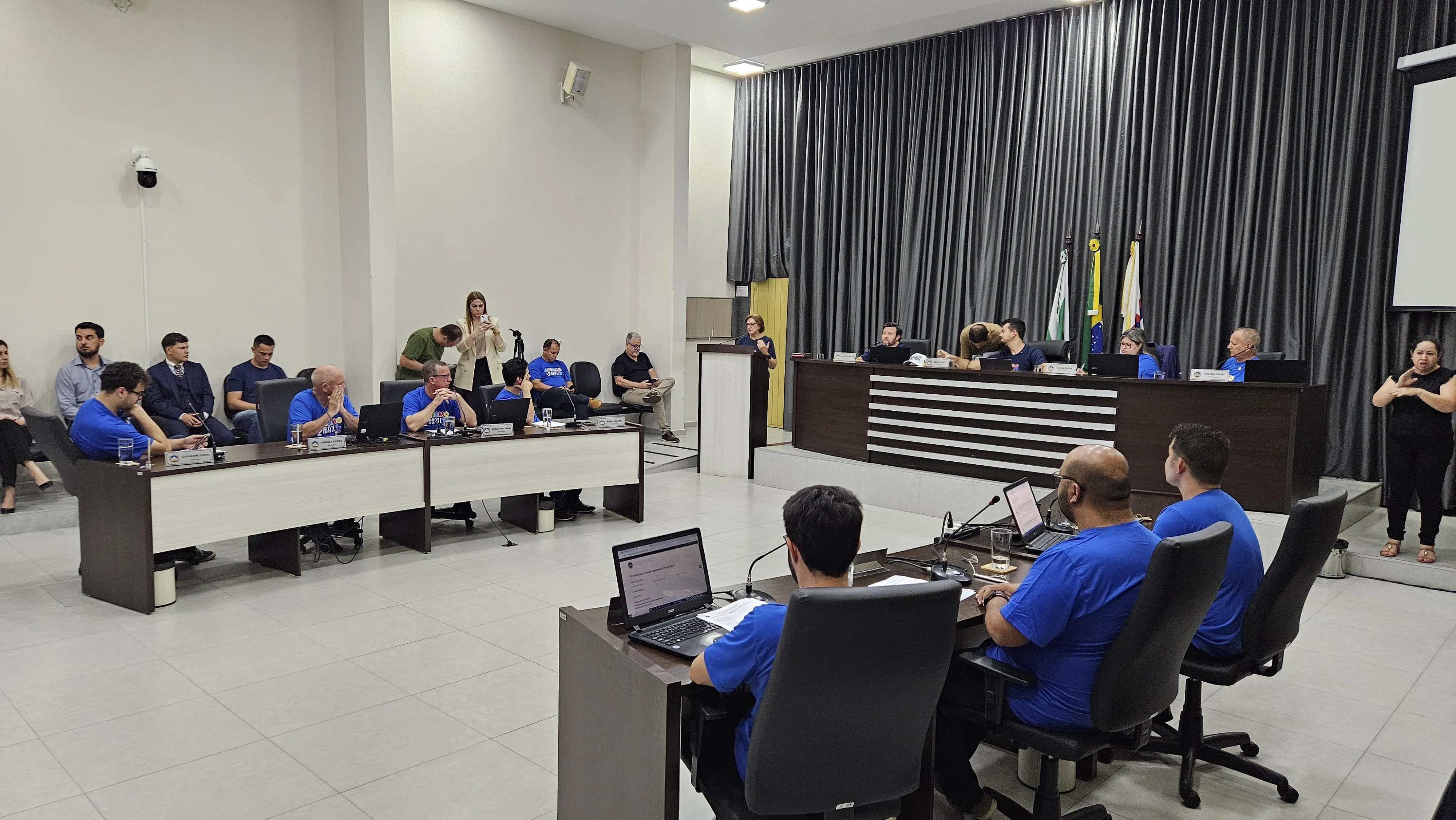 Sessão da Câmara de Apucarana