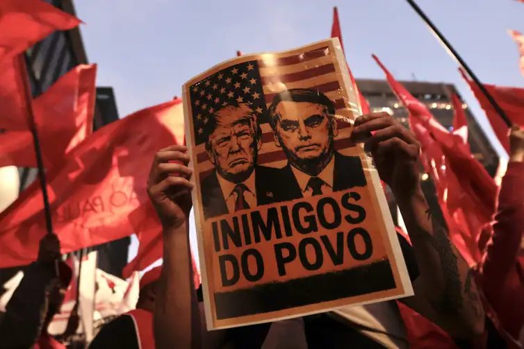 Imagem descritiva da notícia Ato na Avenida Paulista pede taxação de super-ricos e condena tarifaço