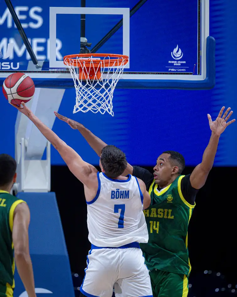 Imagem descritiva da notícia Jogos Mundiais Universitários: Brasil é prata, o 4º pódio no taekwondo