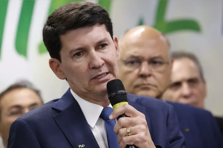 Imagem ilustrativa da imagem BNDES estuda suspensão temporária de dívidas de afetados por tarifaço