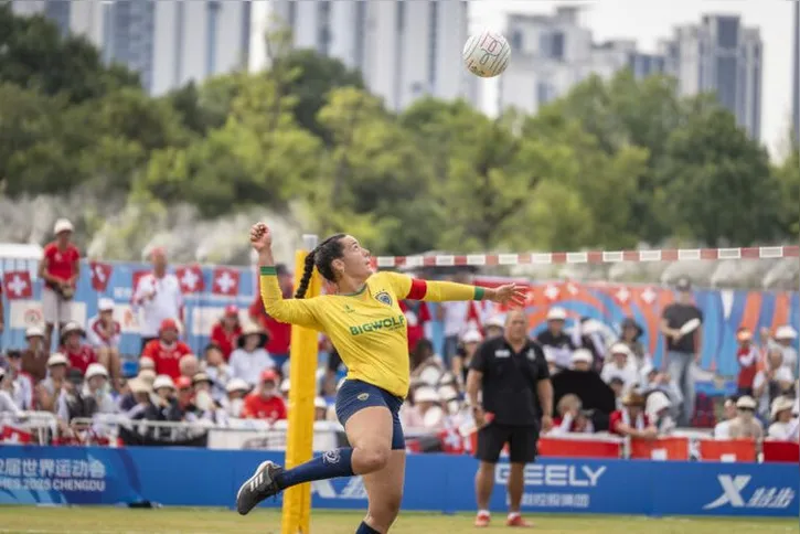 Imagem ilustrativa da imagem Brasil é campeão masculino e feminino de punhobol nos Jogos Mundiais