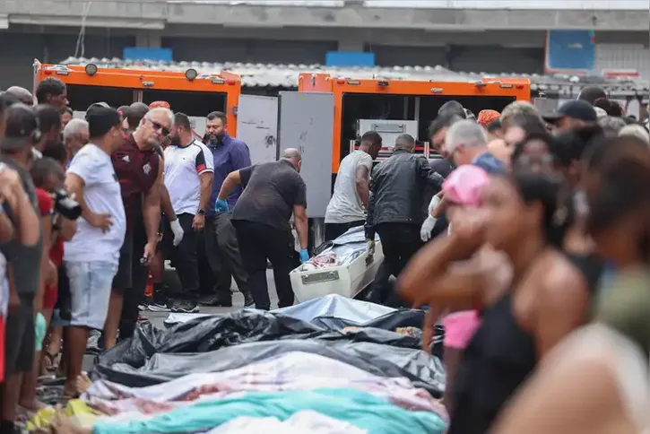 Imagem ilustrativa da imagem Famílias se cadastram para reconhecer corpos no IML do Rio