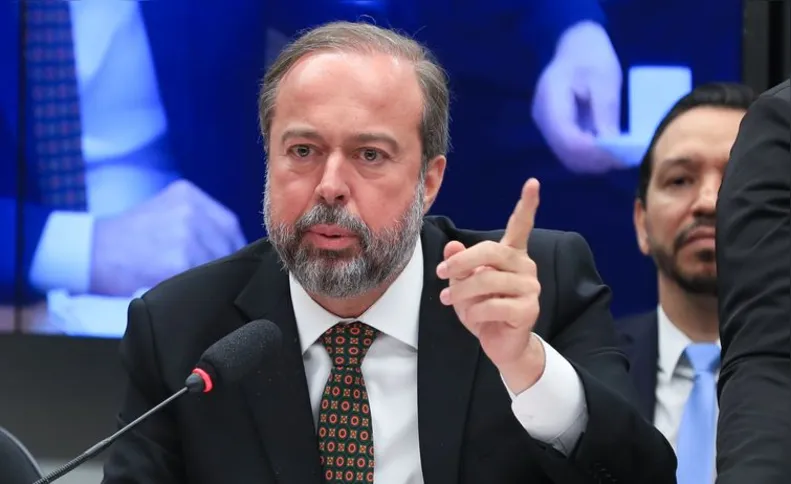 Imagem ilustrativa da imagem Gás gratuito chega a 1 milhão de famílias a partir de segunda-feira