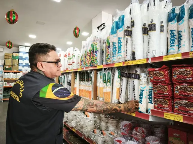 Imagem ilustrativa da imagem Natal Seguro: Inmetro flagra 90 mil produtos com irregularidades