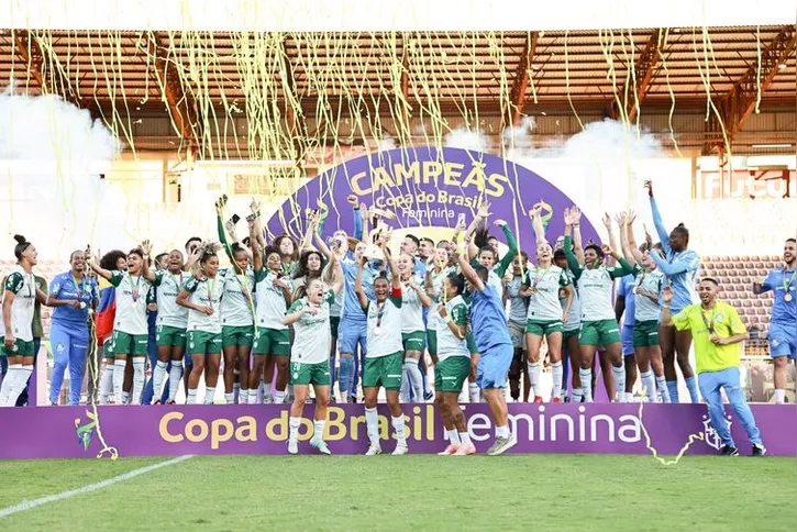 Imagem ilustrativa da imagem Palmeiras terá mando de campo contra Corinthians na Supercopa Feminina