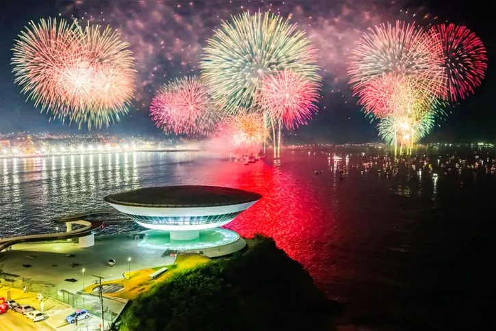 Imagem ilustrativa da imagem Turistas lotaram rede hoteleira de Niterói no réveillon