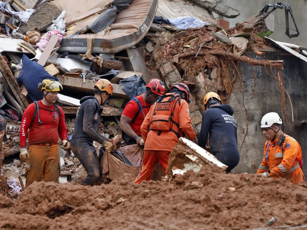Imagem descritiva da notícia Chega a 46 o número de mortos nas chuvas na Zona da Mata Mineira