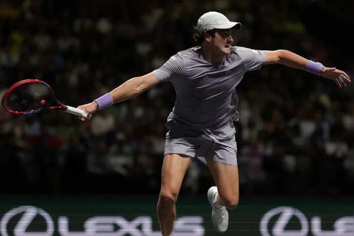 Imagem ilustrativa da imagem Dupla de Stefani vence 2º jogo e vai às quartas do WTA 1000 de Doha