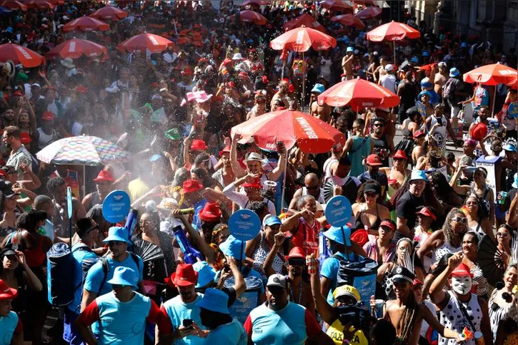 Imagem ilustrativa da imagem Exposição a multidões no carnaval traz riscos à saúde dos animais