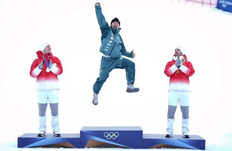 Imagem ilustrativa da imagem Lula recebe Lucas Pinheiro, medalha de ouro nos Jogos de Inverno