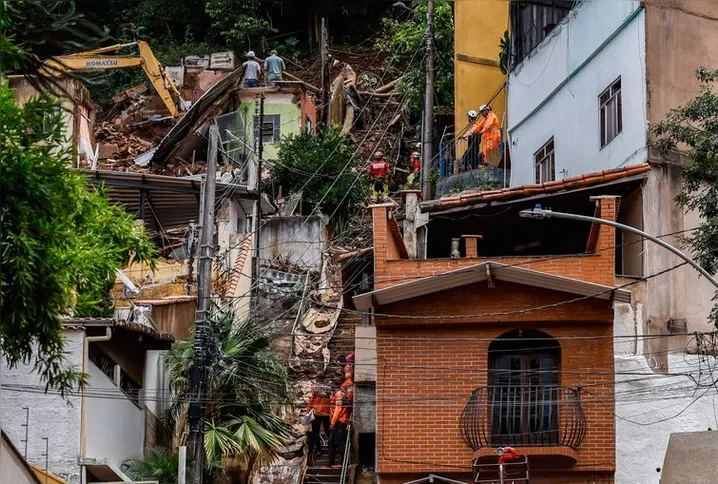 Imagem ilustrativa da imagem Sobe para 72 o número de mortos nas chuvas em Minas Gerais