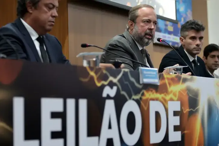 Imagem ilustrativa da imagem Governo endurece fiscalização contra reajuste indevido de combustíveis