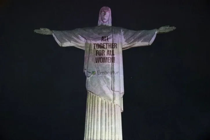 Imagem ilustrativa da imagem Prêmio TV Brasil Petrobras para Elas valoriza mulheres no futebol