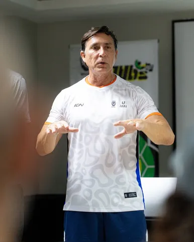 Imagem ilustrativa da imagem Esporte Universitário leva mensagem de paz em meio a conflitos globais