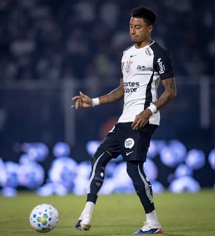 Imagem ilustrativa da imagem Timão recebe o Peñarol e busca encaminhar vaga na próxima fase