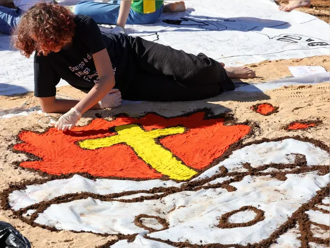 Imagem ilustrativa da imagem Jovens no DF se unem por tapetes de Corpus Christi e “jejum” de telas