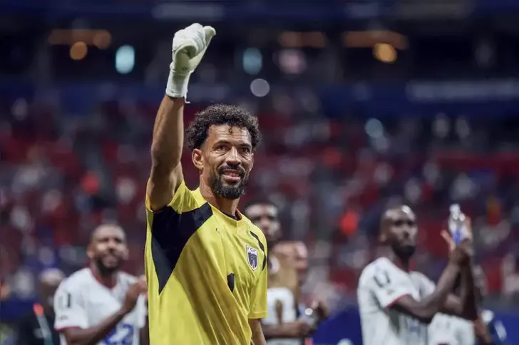 Imagem ilustrativa da imagem Goleiro Vozinha torce por novo contrato: "lugar onde possa ser feliz"