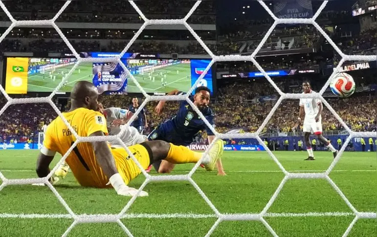 Imagem ilustrativa da imagem Matheus Cunha brilha, Brasil vence Haiti e desencanta na Copa do Mundo