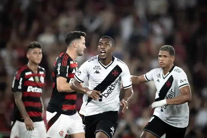 Imagem ilustrativa da imagem Rayan destaca papel defensivo do ataque em trabalho de Ancelotti